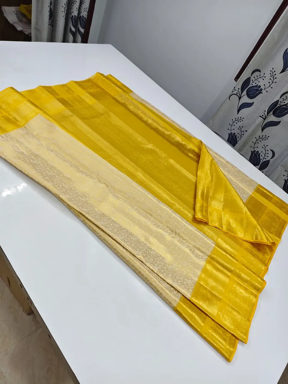 Grand Bridal Gold Border Kancheepuram Pattu Saree
